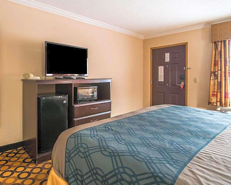 Econo Lodge Richmond Hill