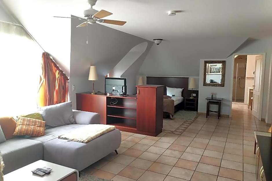 Tandreas Hotel & Restaurant