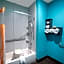 La Quinta Inn & Suites by Wyndham Knoxville East