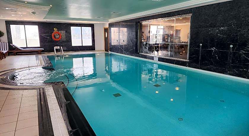 Millennium Central Kuwait Downtown