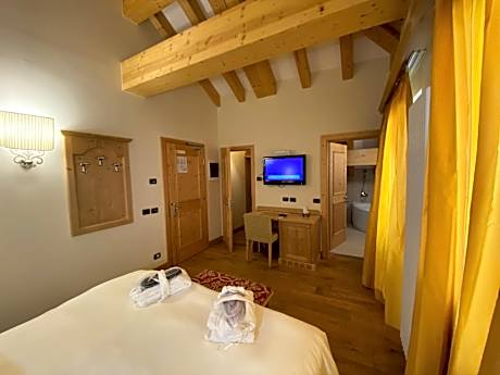 Superior Double or Twin Room - Attic