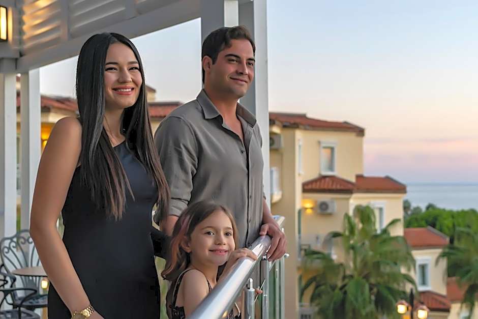 Iz Flower Side Beach Hotel