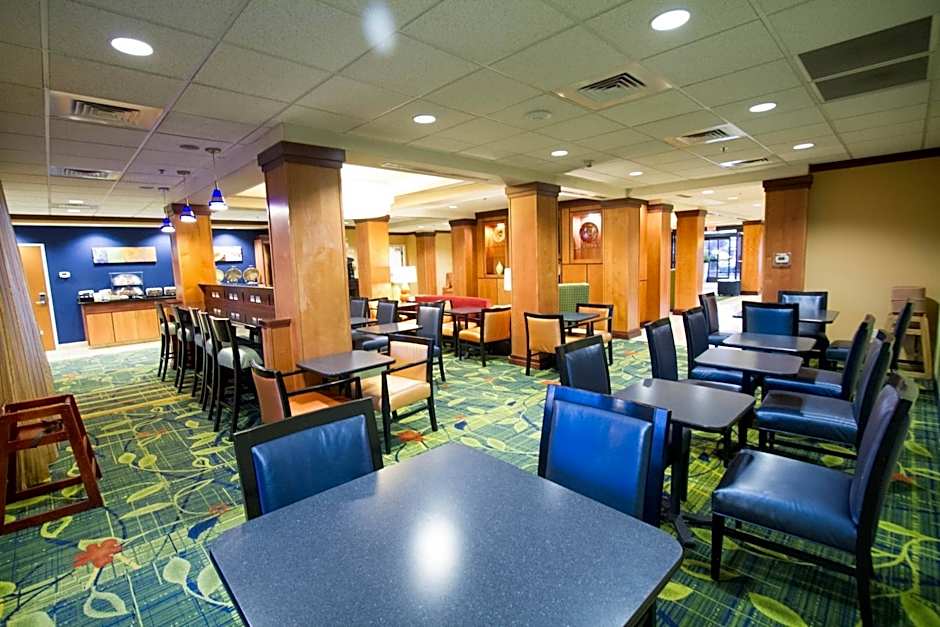 Fairfield Inn & Suites by Marriott Santa Maria
