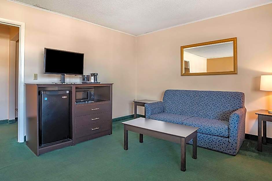Rodeway Inn & Suites Rehoboth Beach