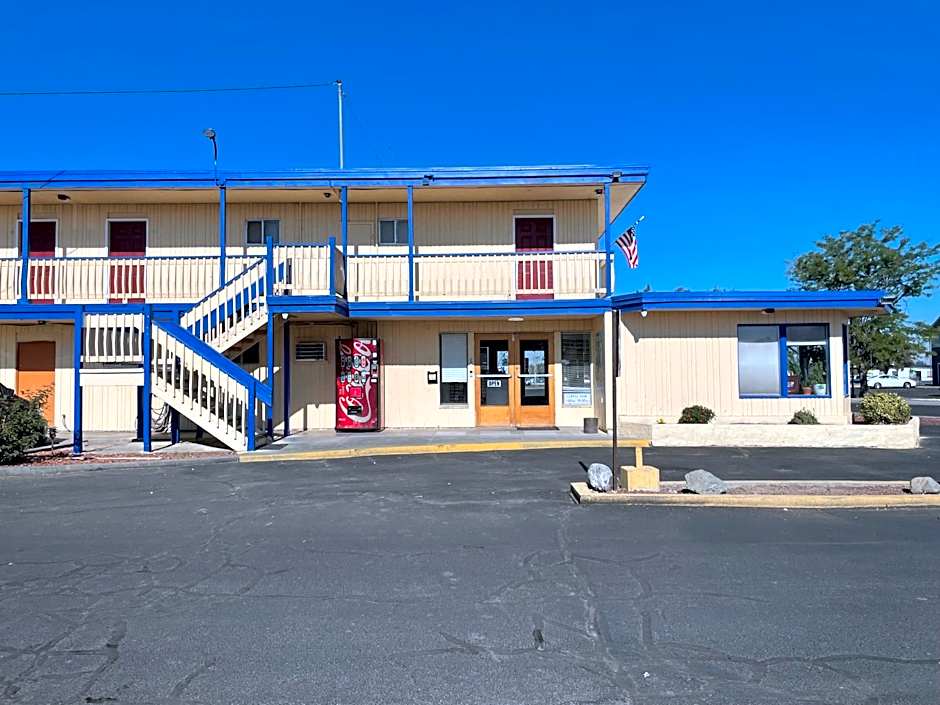 Motel Oasis