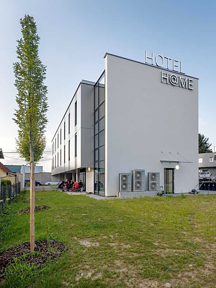 Hotel AT HOME - late arrival self check in