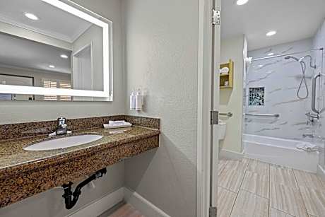 Deluxe Two Queen Beds