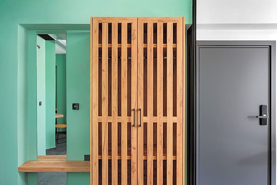 THE URBANIST •inner city residences•