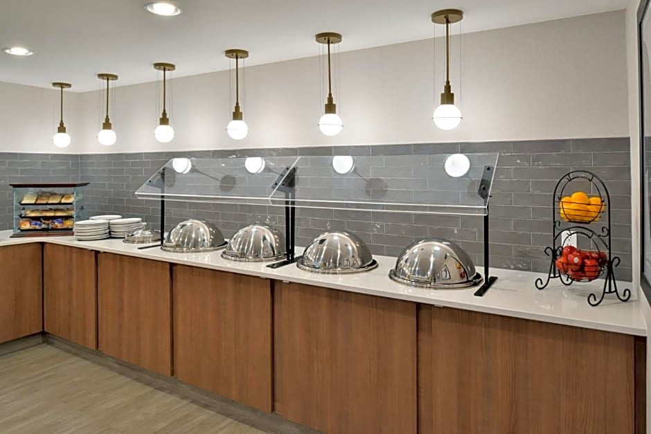 Holiday Inn Hotel & Suites Overland Park-Convention Center By IHG