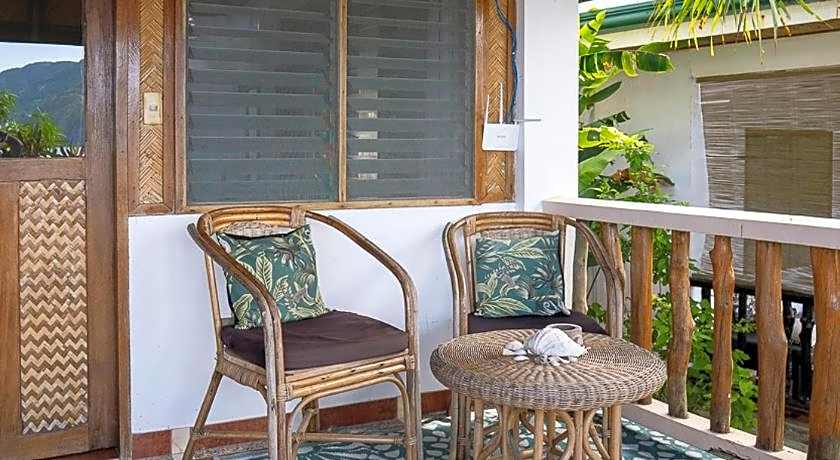 Golden Monkey Beach Hotel