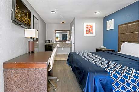 Golden Inn Dallas by Hotel O