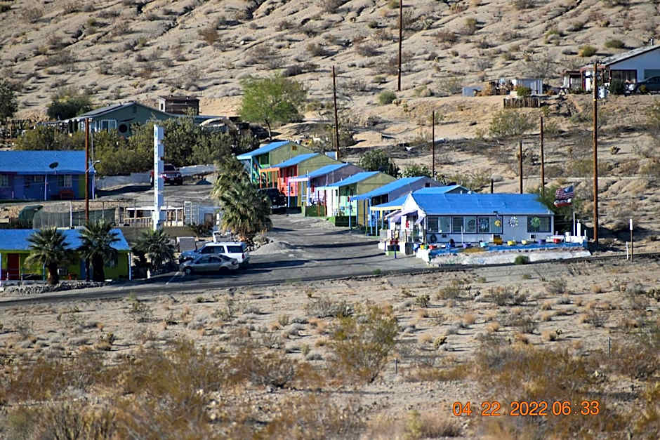 9 Palms Inn