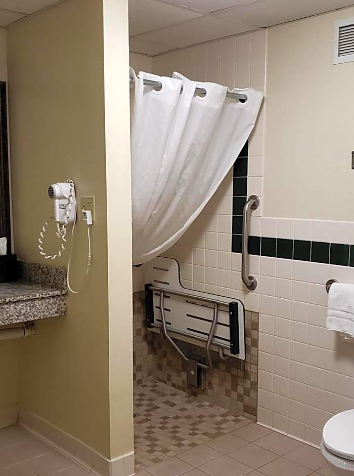 AmericInn by Wyndham Kearney