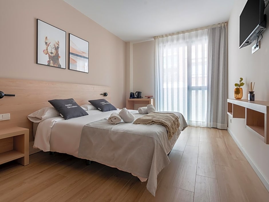 limehome Barcelona Carrer de Besalú 82