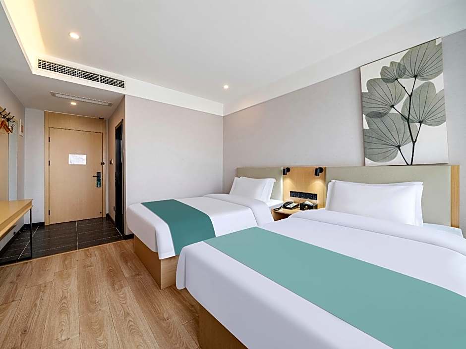 GreenTree Inn Exhibition Center University Road Hotel