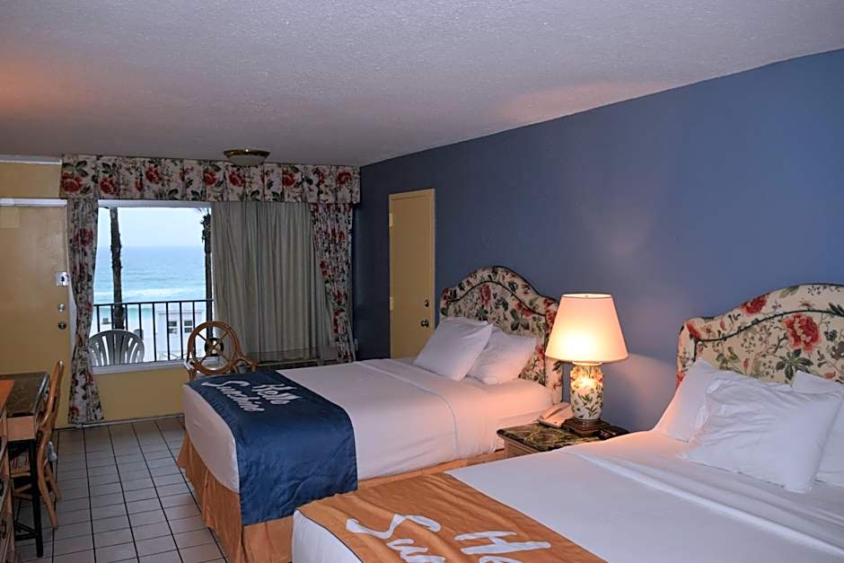 Days Inn by Wyndham Panama City Beach/Ocean Front