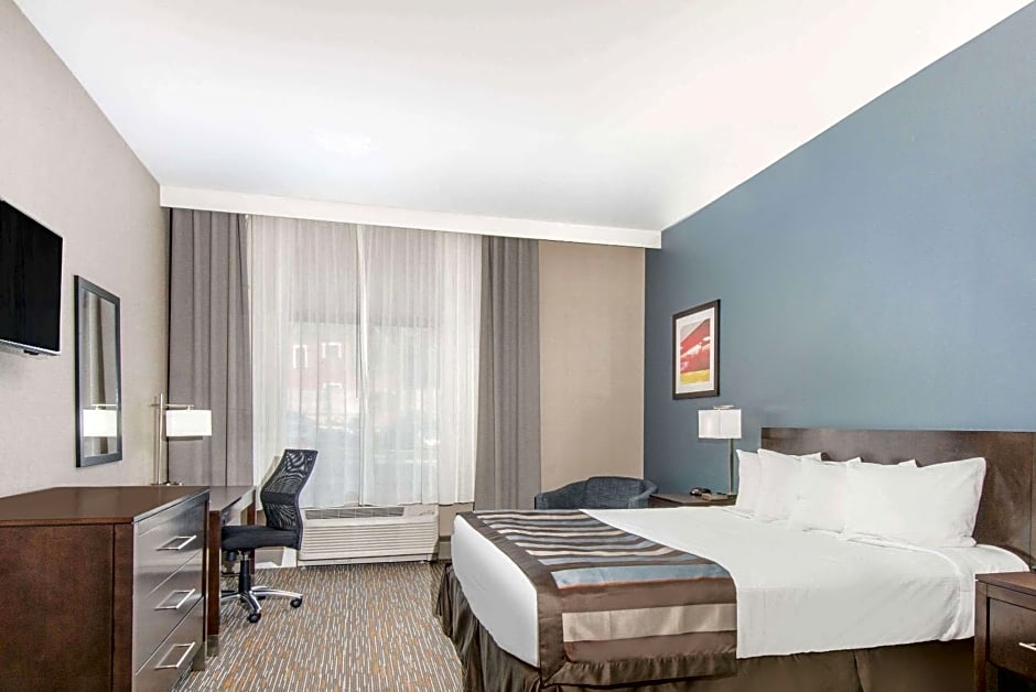 Wingate by Wyndham Niagara Falls