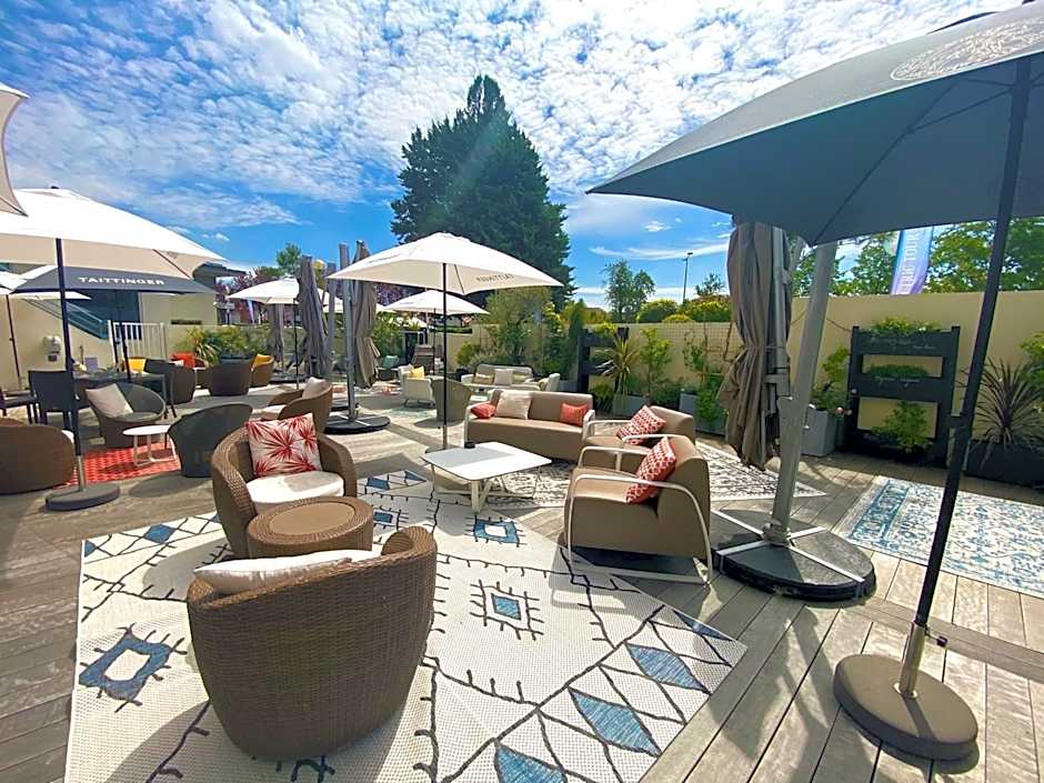 Best Western Plus Paris Val De Bievre