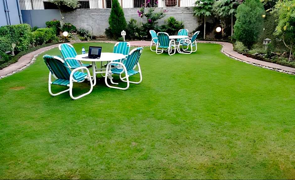Bravo Hotel – Lahore, WI