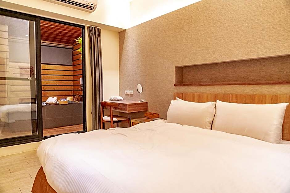 Traveller-Inn Zhongzheng Library