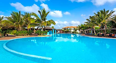 Cape Verde Holidays - Tortuga Beach Resort and Spa