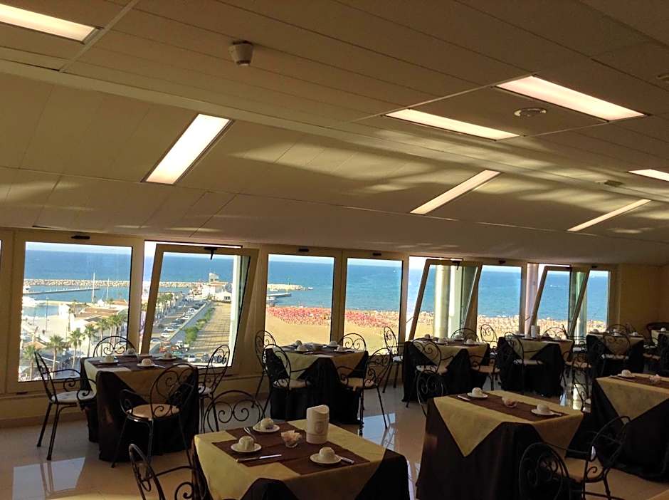 Hotel Borgo Marina
