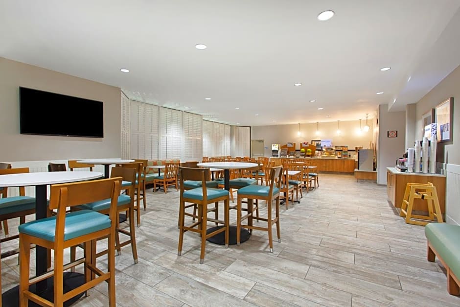 Holiday Inn Express Newport Beach By IHG