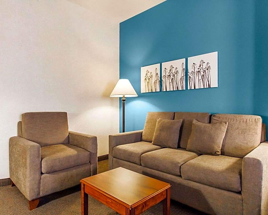 Sleep Inn & Suites Evansville - Casper
