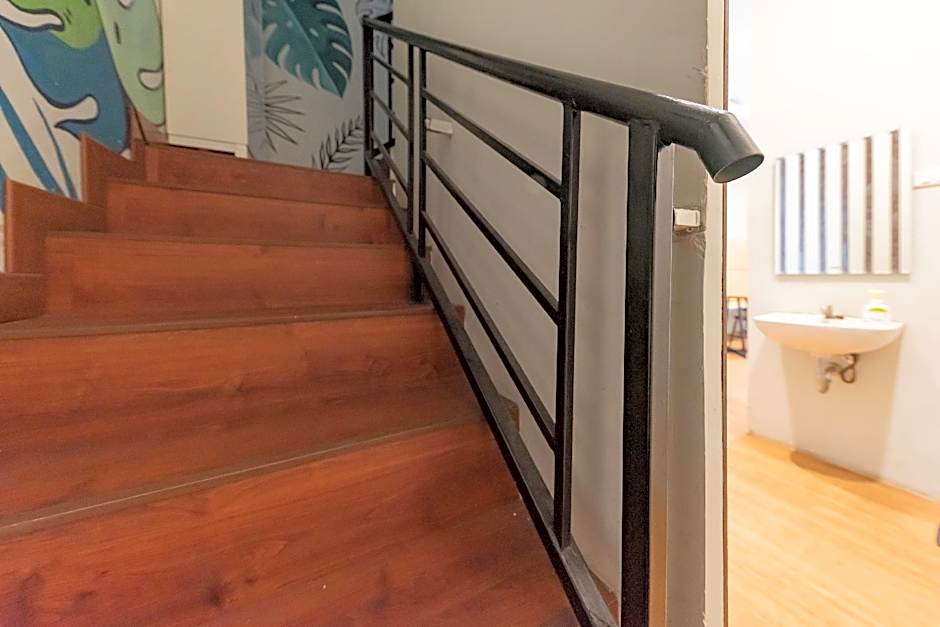 Capsule Inn Antasari Mitra RedDoorz