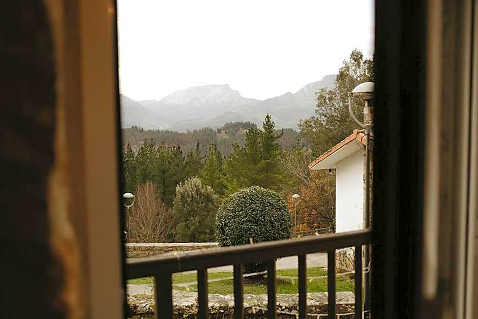 Hotel Garaiko Landetxea