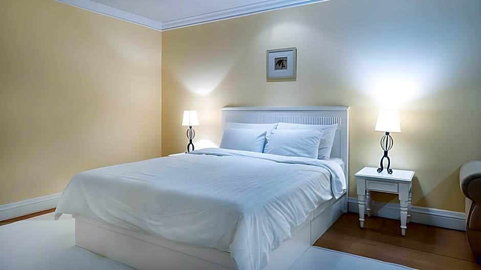 Yangyang Golden Bay Pension