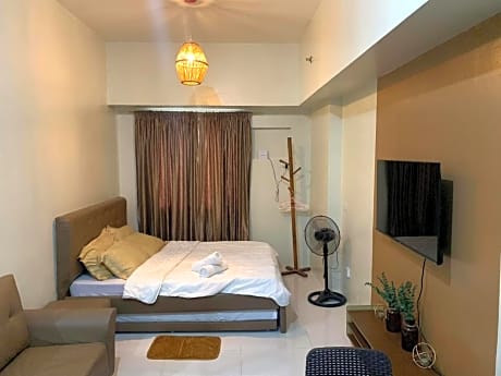 Brenthill Condo (Ceramic Unit)