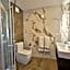 Ivy Hotel - Adults Only
