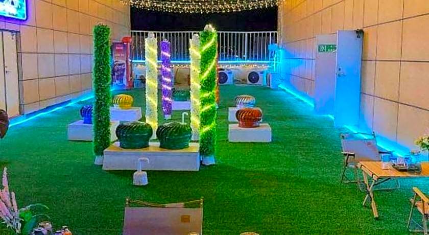 IU Hotel Baoding Yuhua East Road Passenger Center