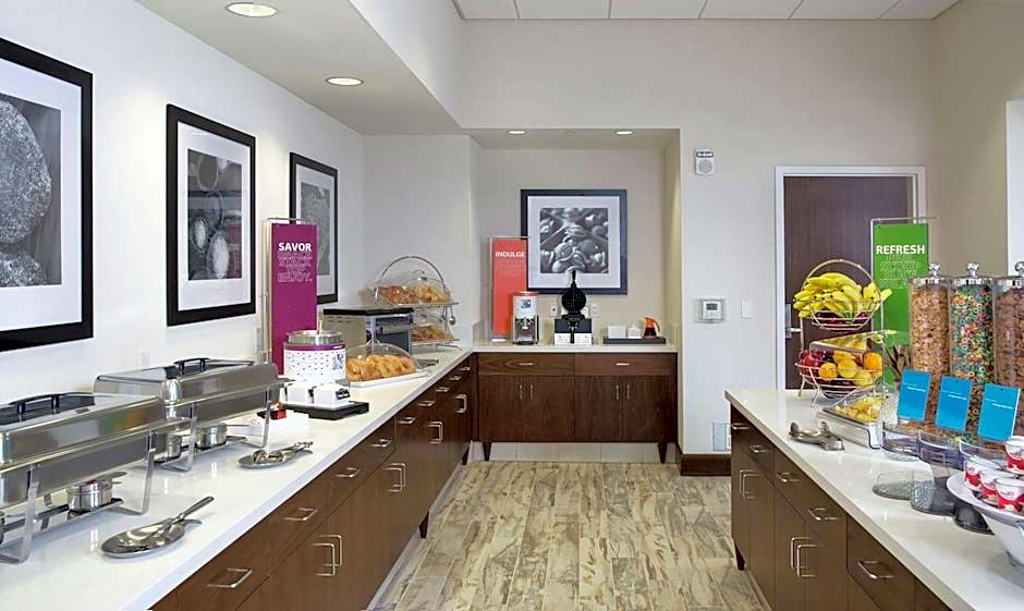 Hampton Inn By Hilton & Suites Oahu/Kapolei, HI