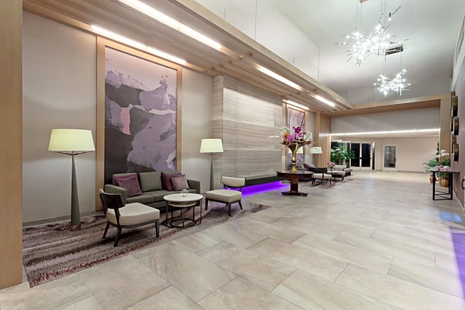 Crowne Plaza Silicon Valley North - Union City, an IHG Hotel