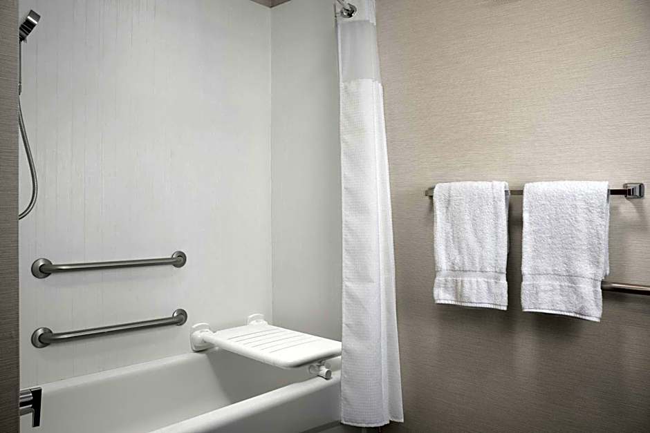 Courtyard by Marriott Lakeland