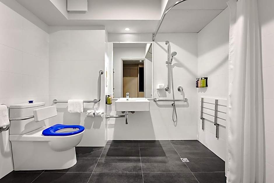 Holiday Inn Perth City Centre By IHG