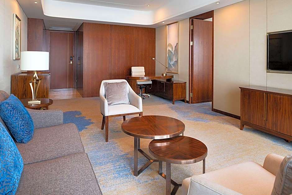 Sheraton Zhanjiang Hotel