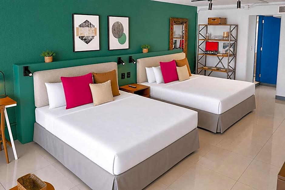 NAIA Hotel Miraflores
