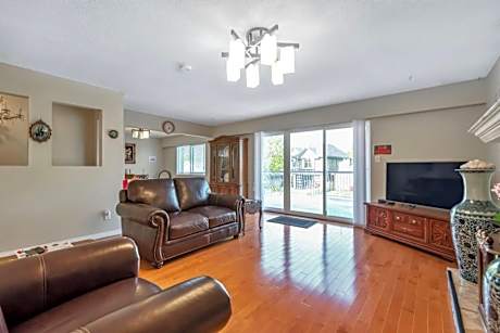 Double Room with Attached Private Bathroom (Room 1)