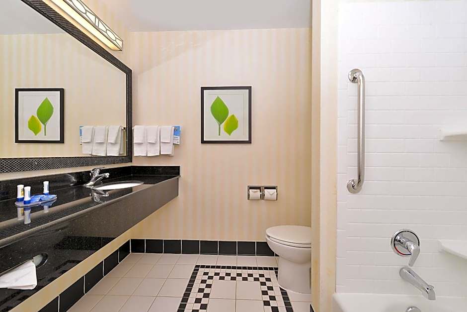 Fairfield Inn & Suites by Marriott Fort Wayne