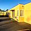 Deluxe Inn