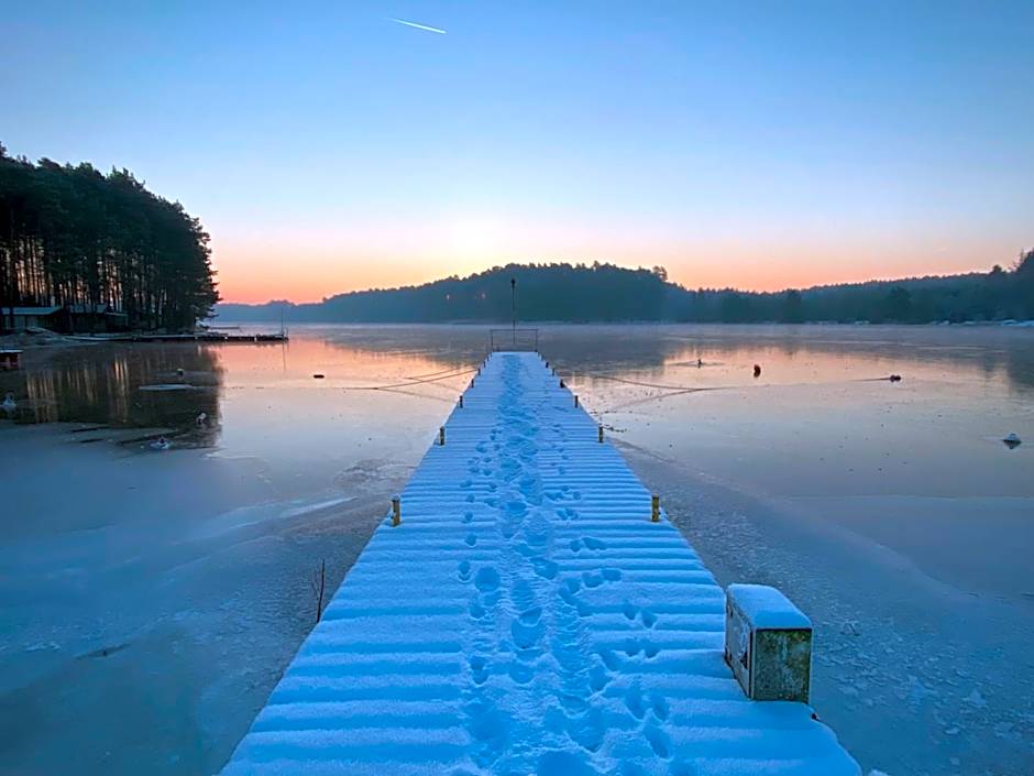 Ośrodek Wypoczynkowy "Julia" w Samociążku
