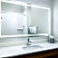 Holiday Inn Express & Suites Bridgeport By IHG