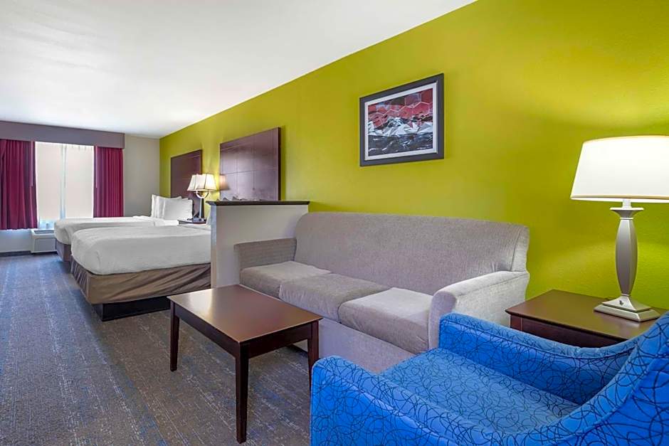 Best Western Plus Mansfield Inn & Suites