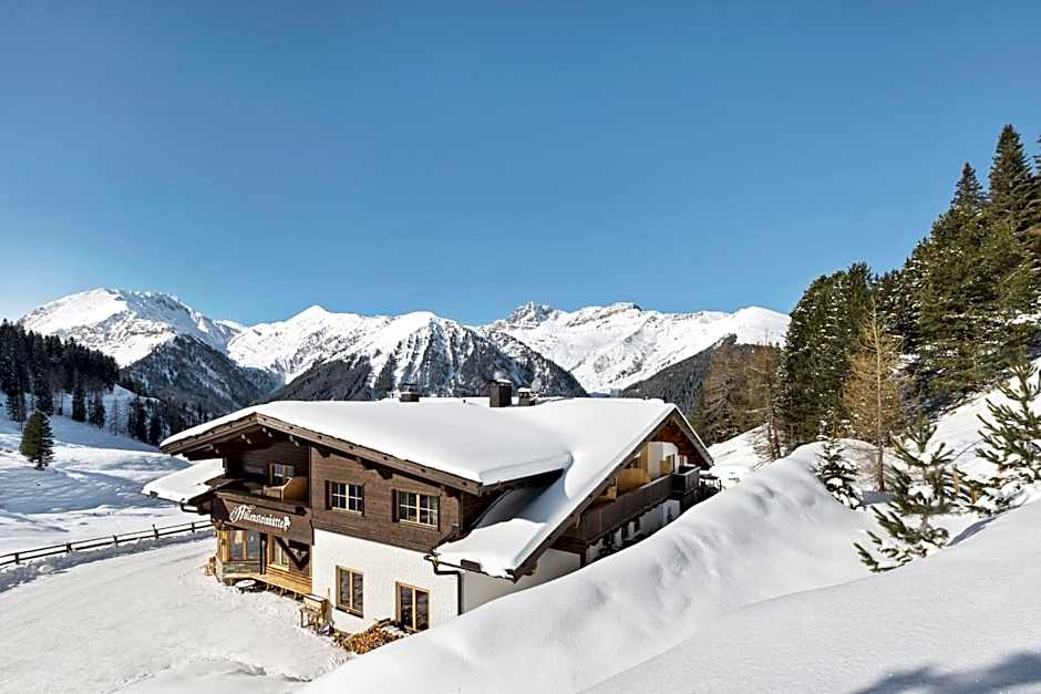 Berggasthaus Höllensteinhütte