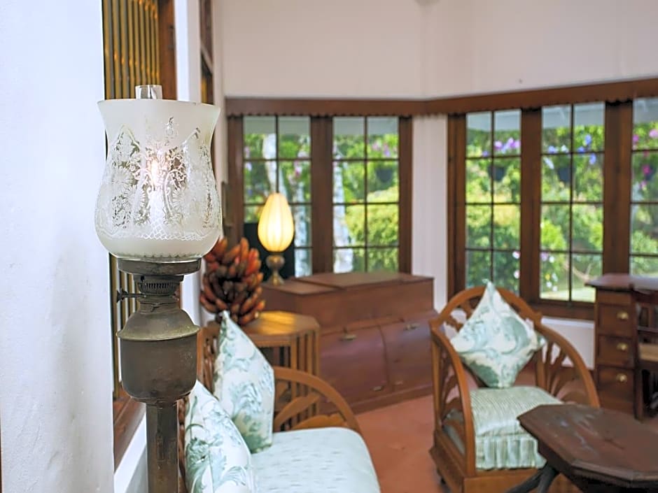 Mountbatten Bungalow - Thema Collection