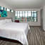 Hilton Garden Inn Omaha Aksarben Village