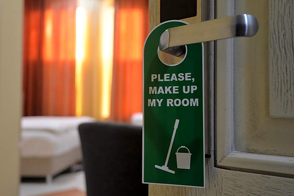 Yerevan Deluxe Hotel